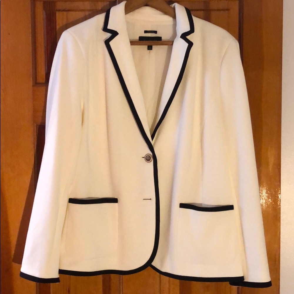Women’s Jacket